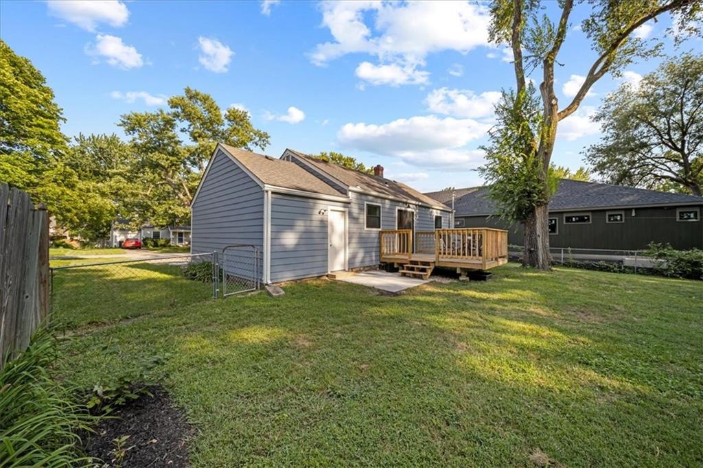 8016 Washington Street