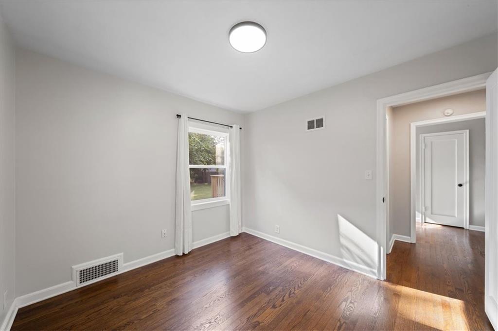 8016 Washington Street