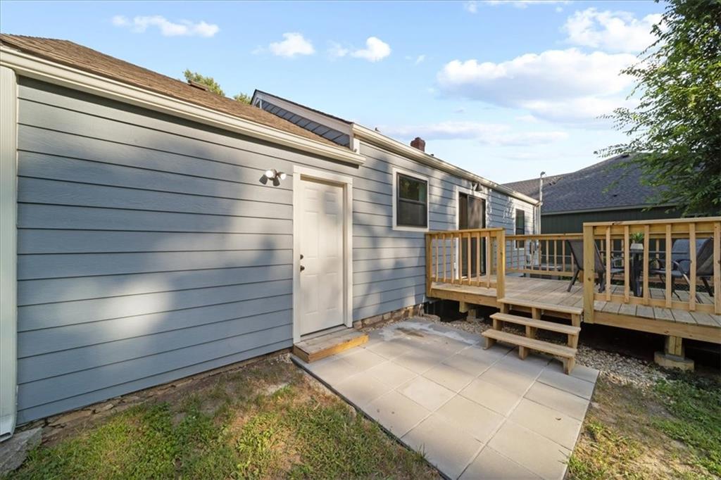 8016 Washington Street