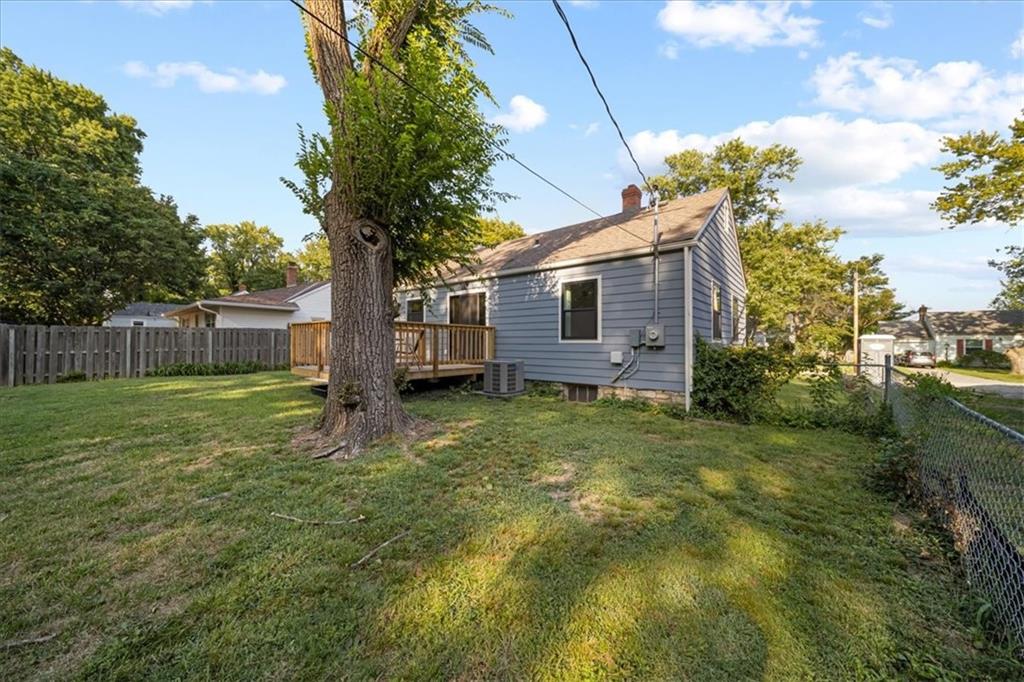 8016 Washington Street