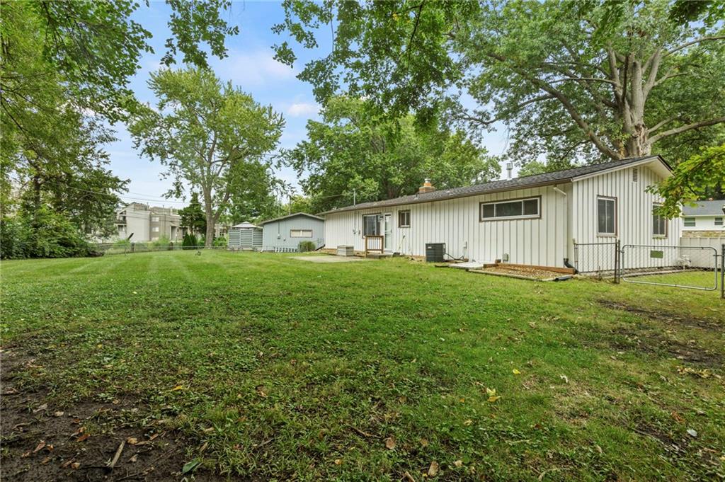 6412 W 76th Street
