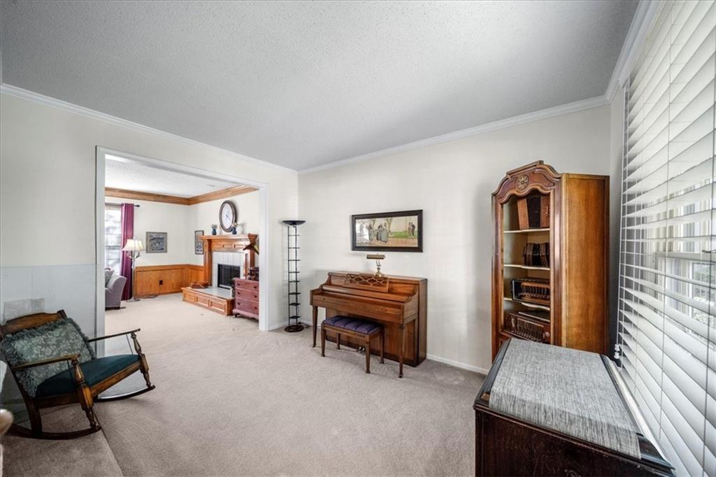 12811 Garnett Lane