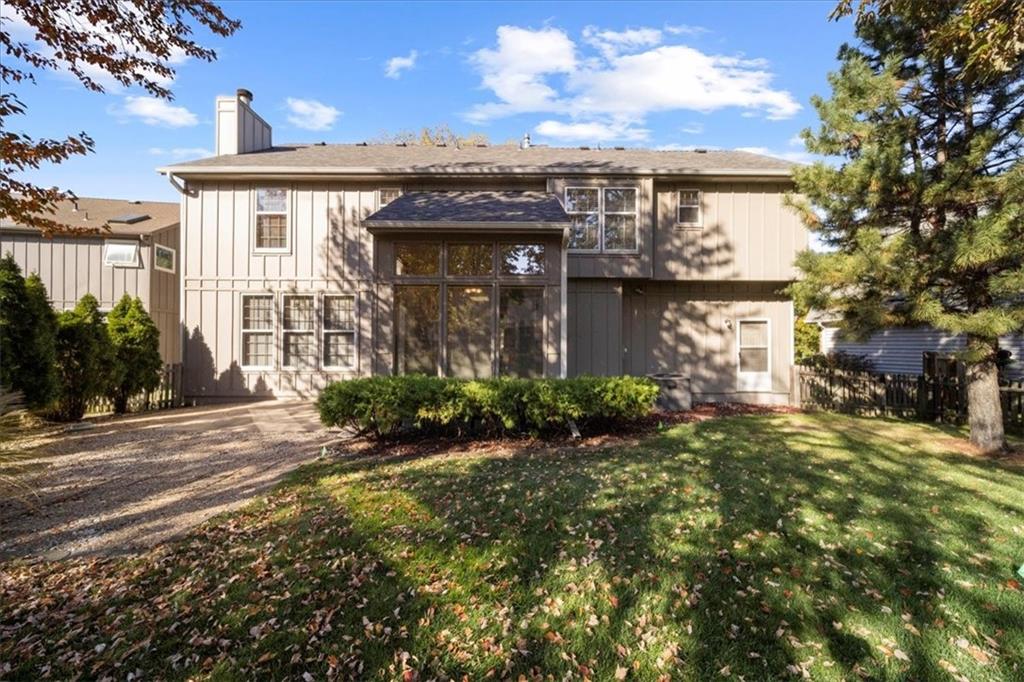 12811 Garnett Lane