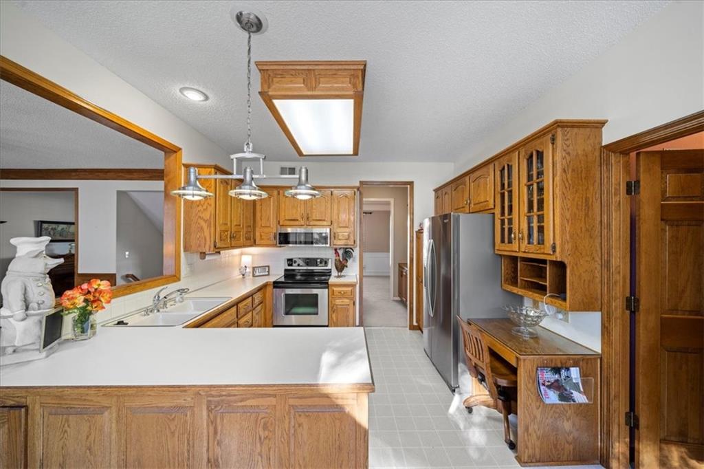 12811 Garnett Lane