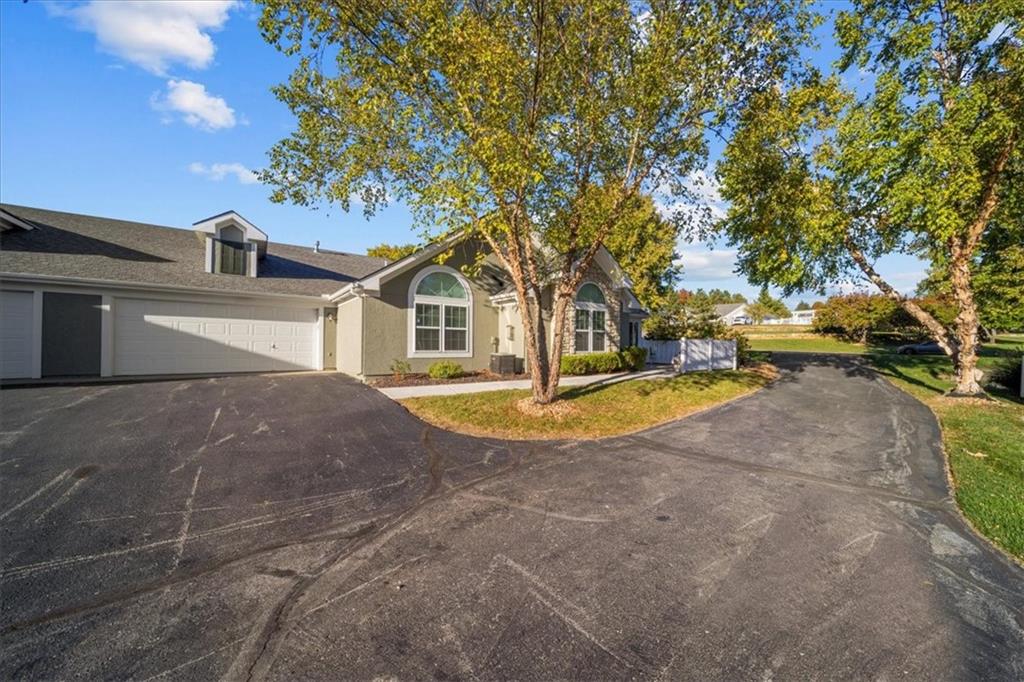 7114 Hedge Lane Terrace