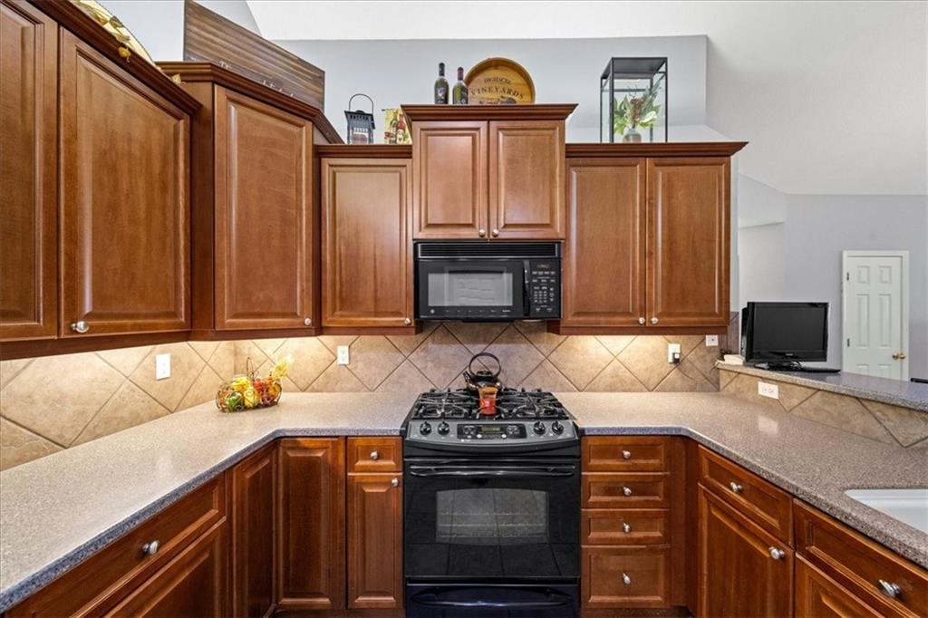 7114 Hedge Lane Terrace