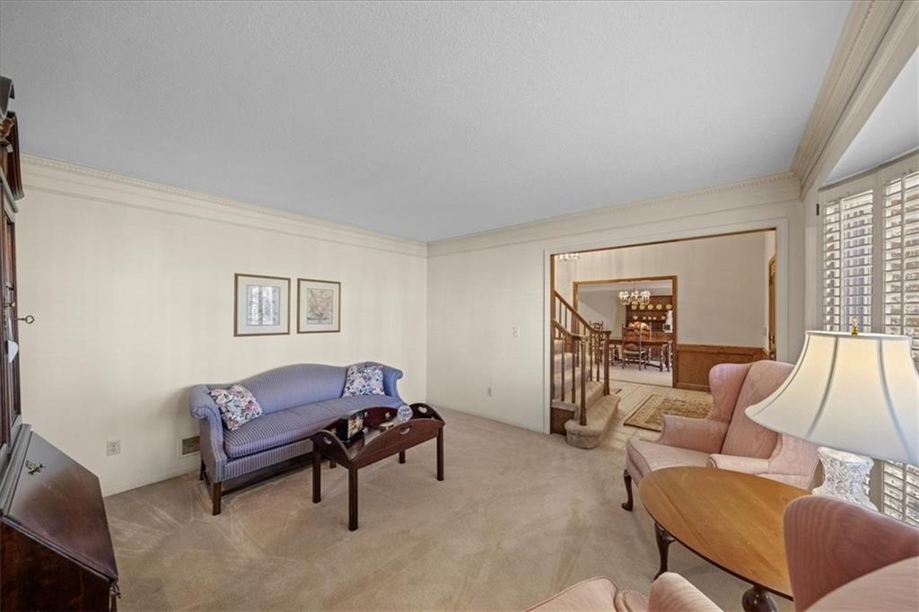 4403 W 125th Terrace