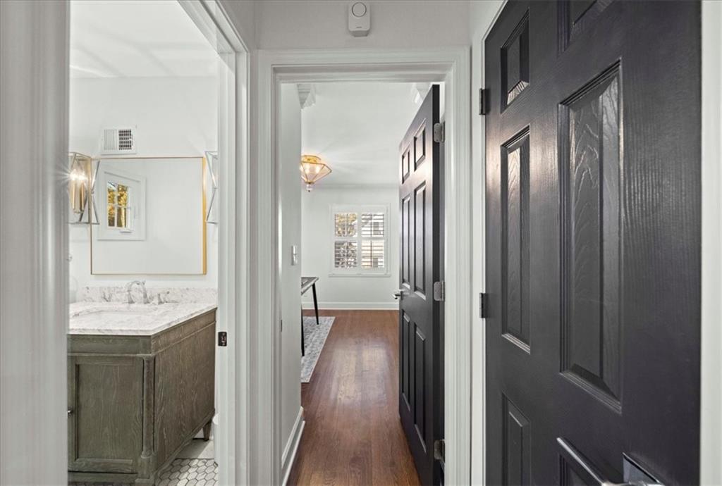 1259 W 67th Terrace