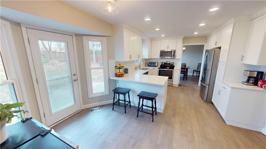 11905 S Hagan Street