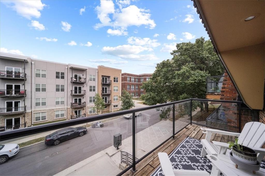 4616 Holly Street Unit: 6