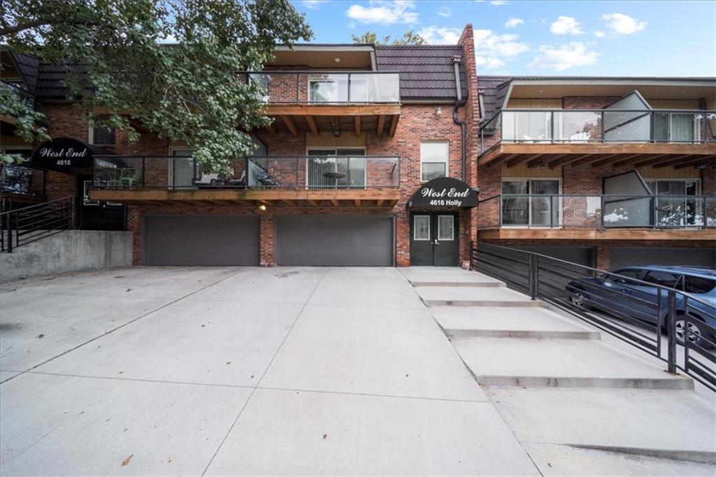 4616 Holly Street Unit: 6