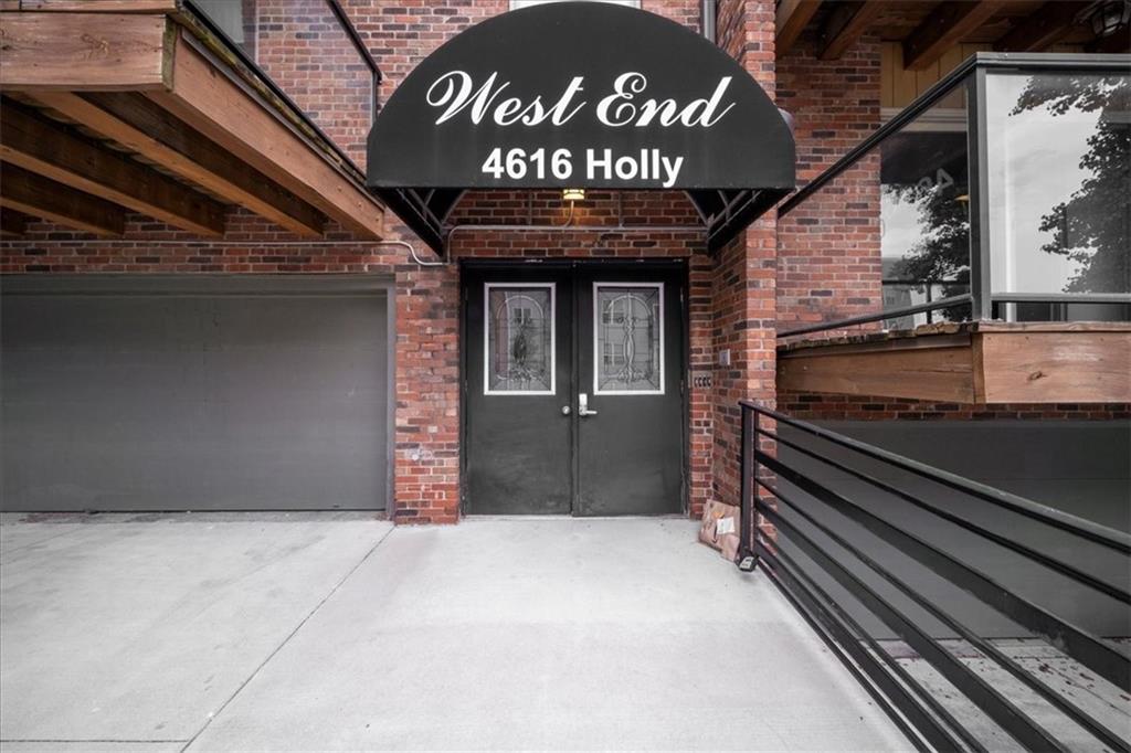4616 Holly Street Unit: 6