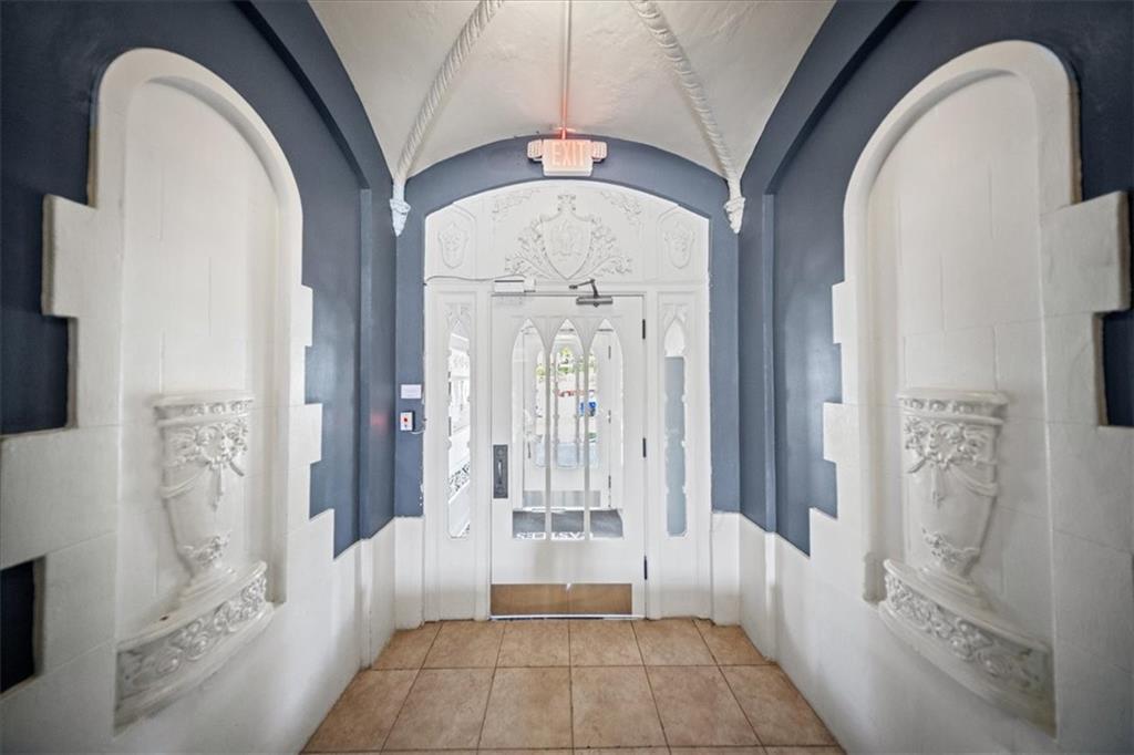 309 Emanuel Cleaver II Boulevard Unit: 704