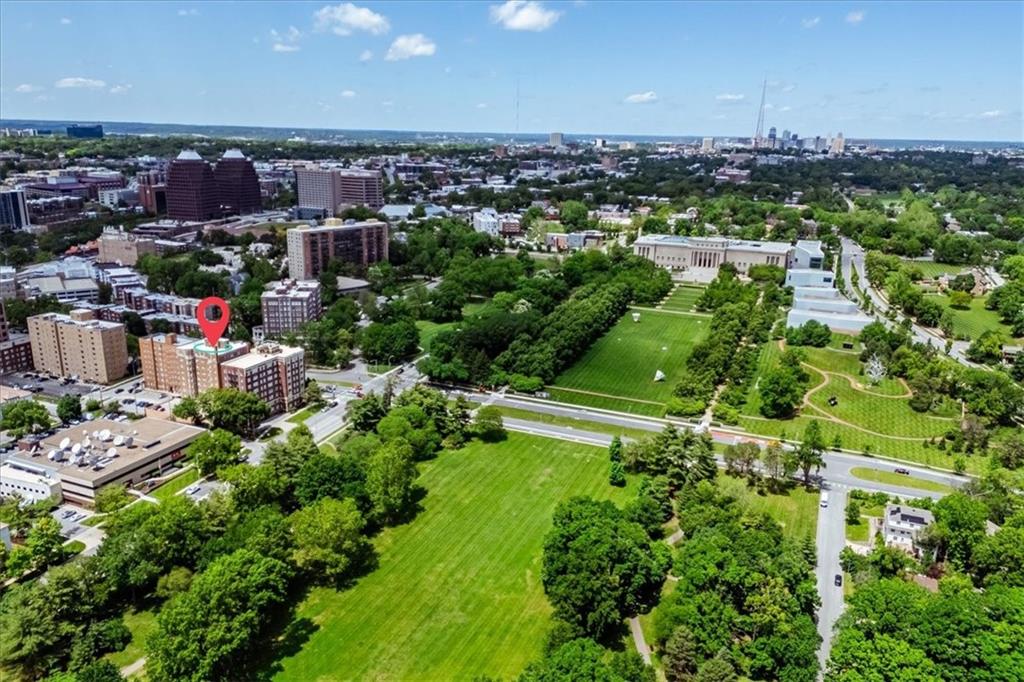 309 Emanuel Cleaver II Boulevard Unit: 704