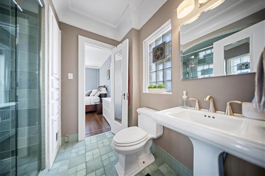 309 Emanuel Cleaver II Boulevard Unit: 704