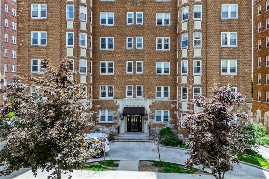 309 Emanuel Cleaver II Boulevard Unit: 704
