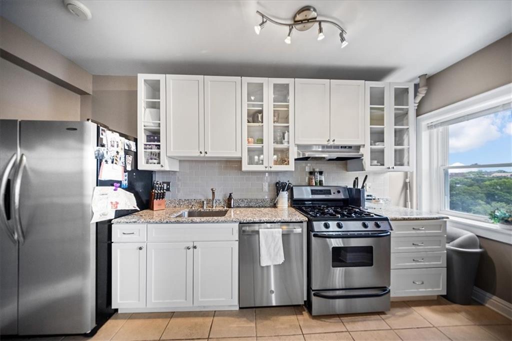 309 Emanuel Cleaver II Boulevard Unit: 704