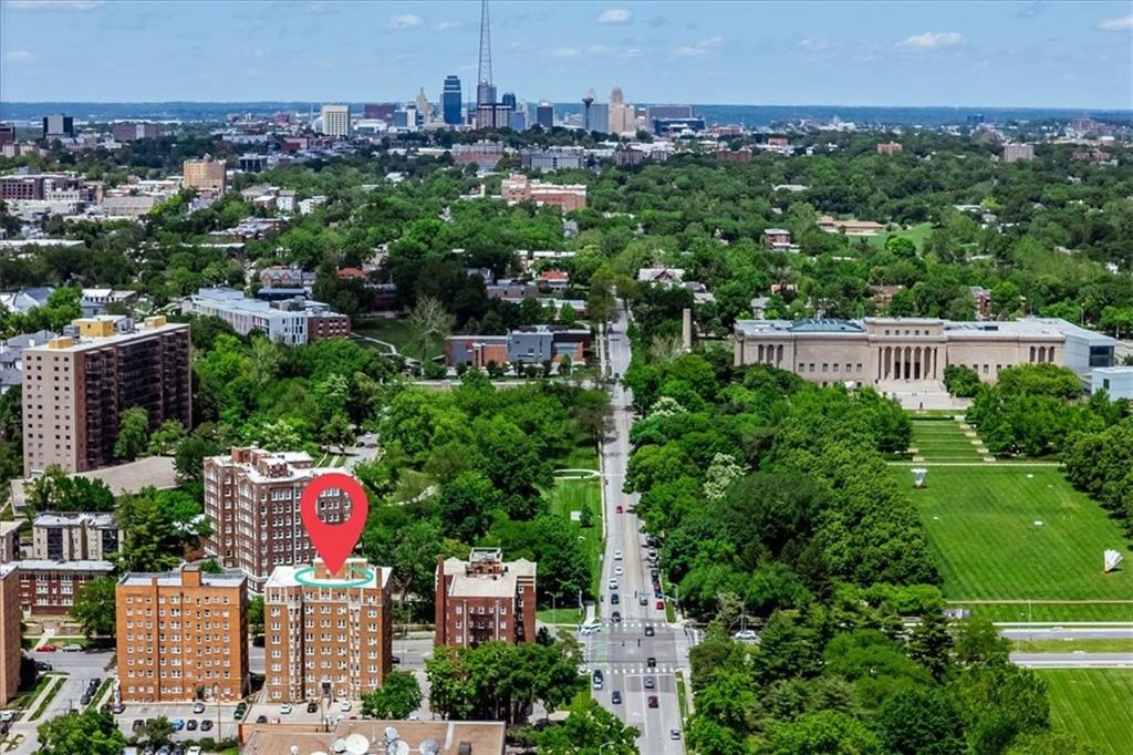 309 Emanuel Cleaver II Boulevard Unit: 704