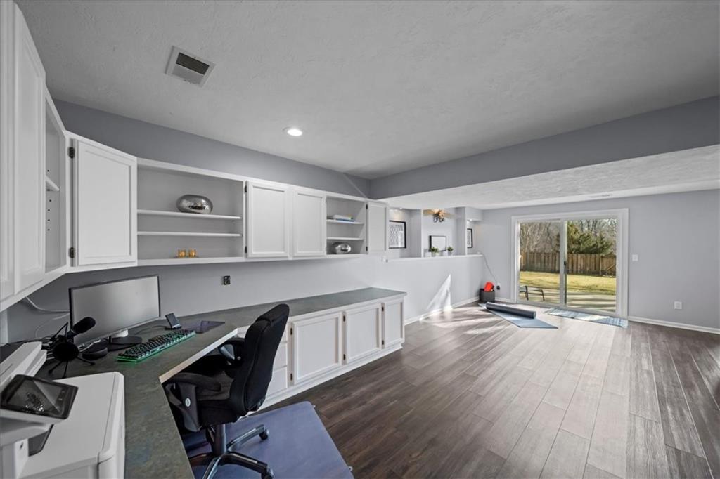 13925 W 73rd Street
