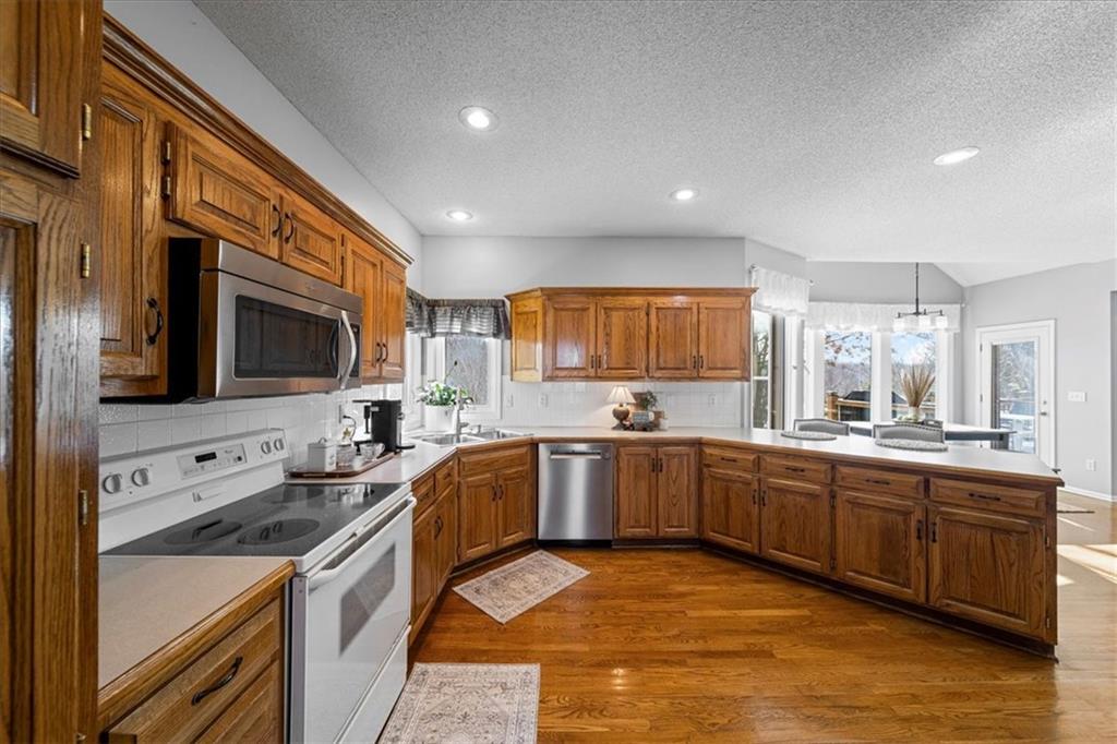13925 W 73rd Street