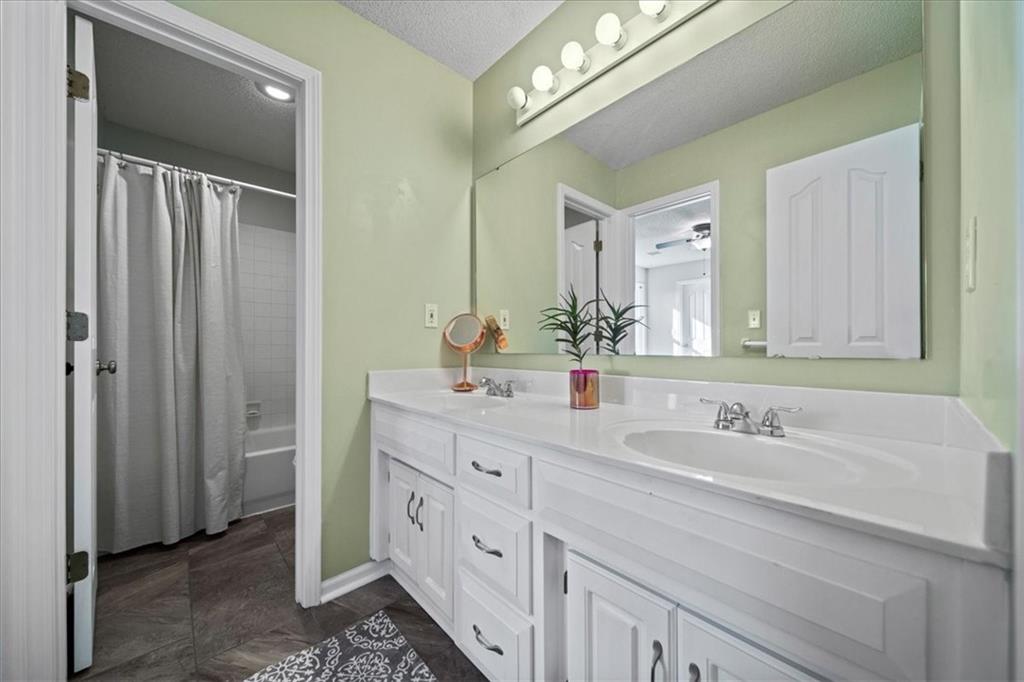 13925 W 73rd Street