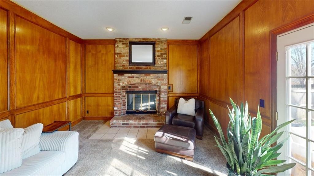 4821 Perry Lane