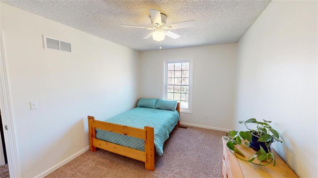 4821 Perry Lane