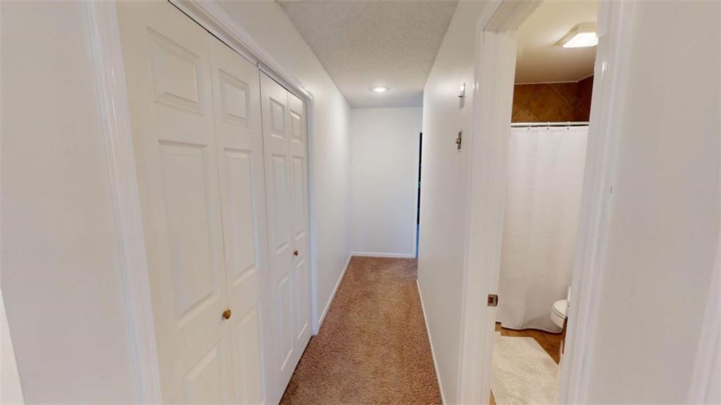 4821 Perry Lane