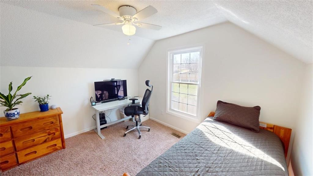 4821 Perry Lane