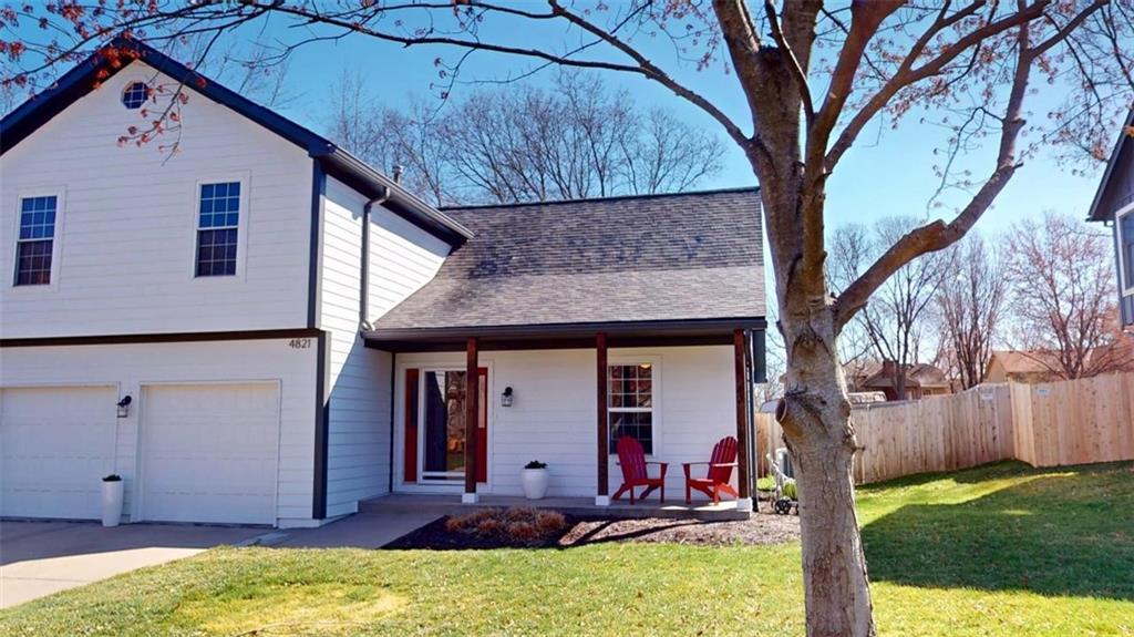 4821 Perry Lane