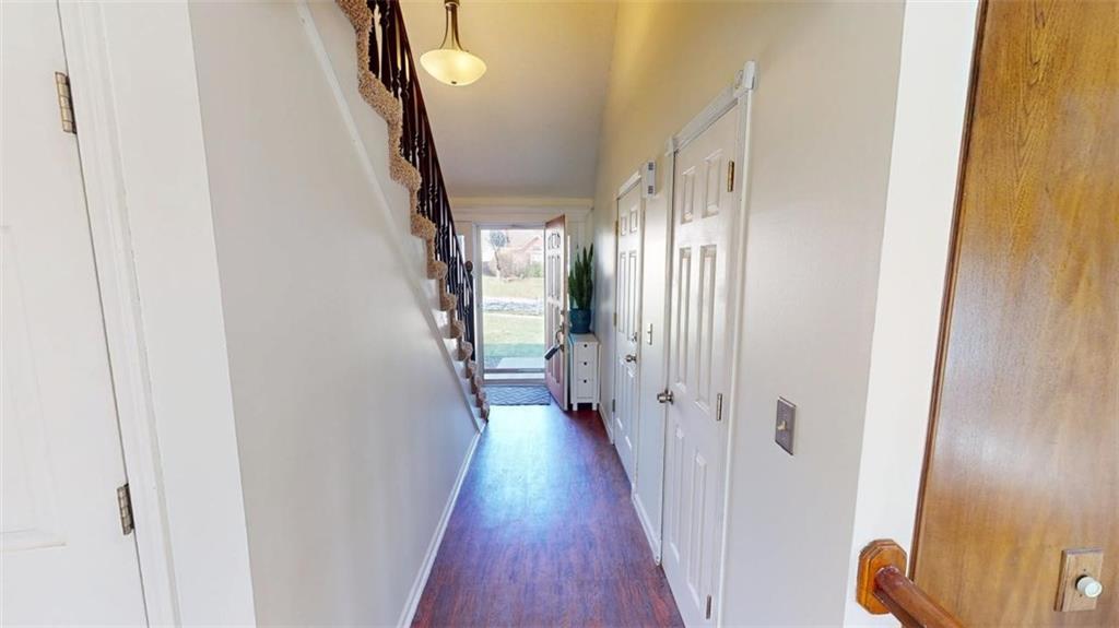 4821 Perry Lane