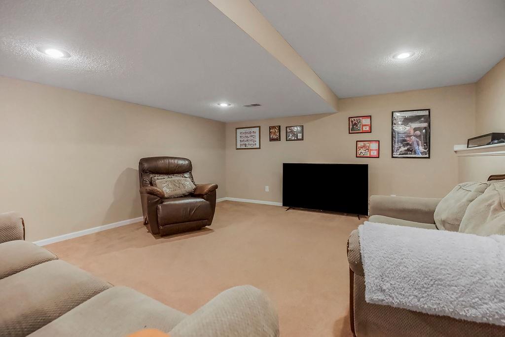 11423 S Millview Circle