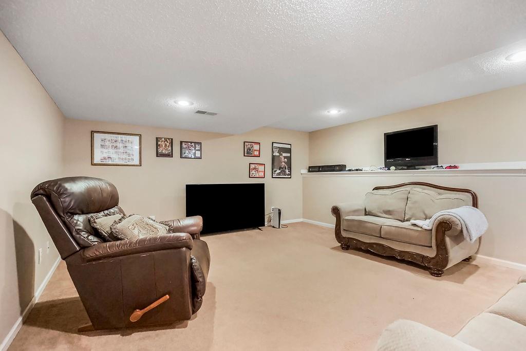 11423 S Millview Circle