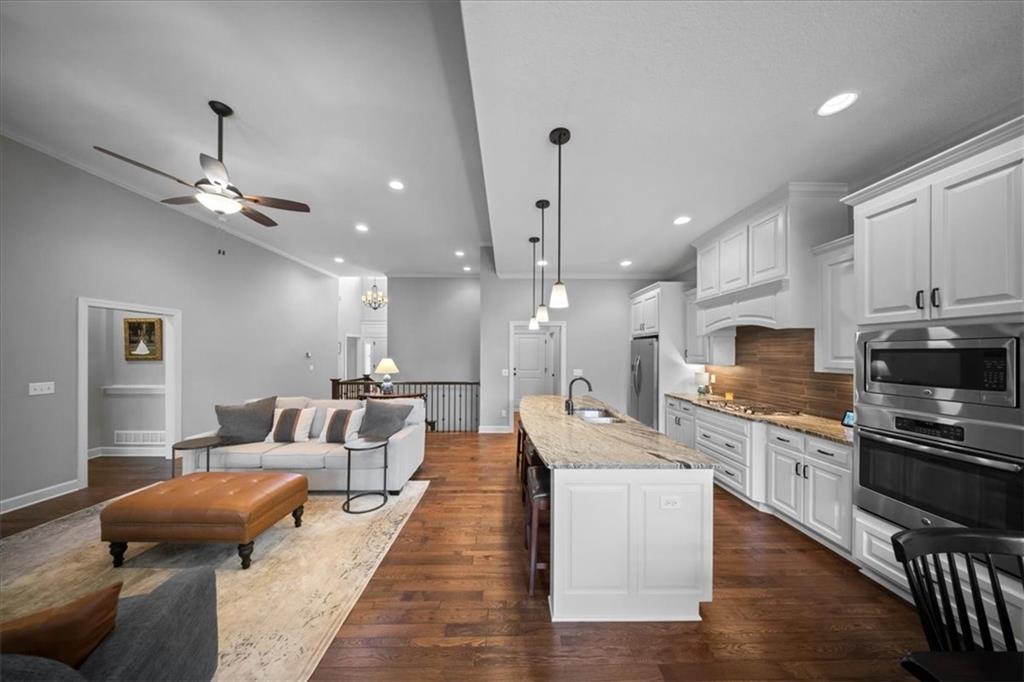 19521 W 100th Street