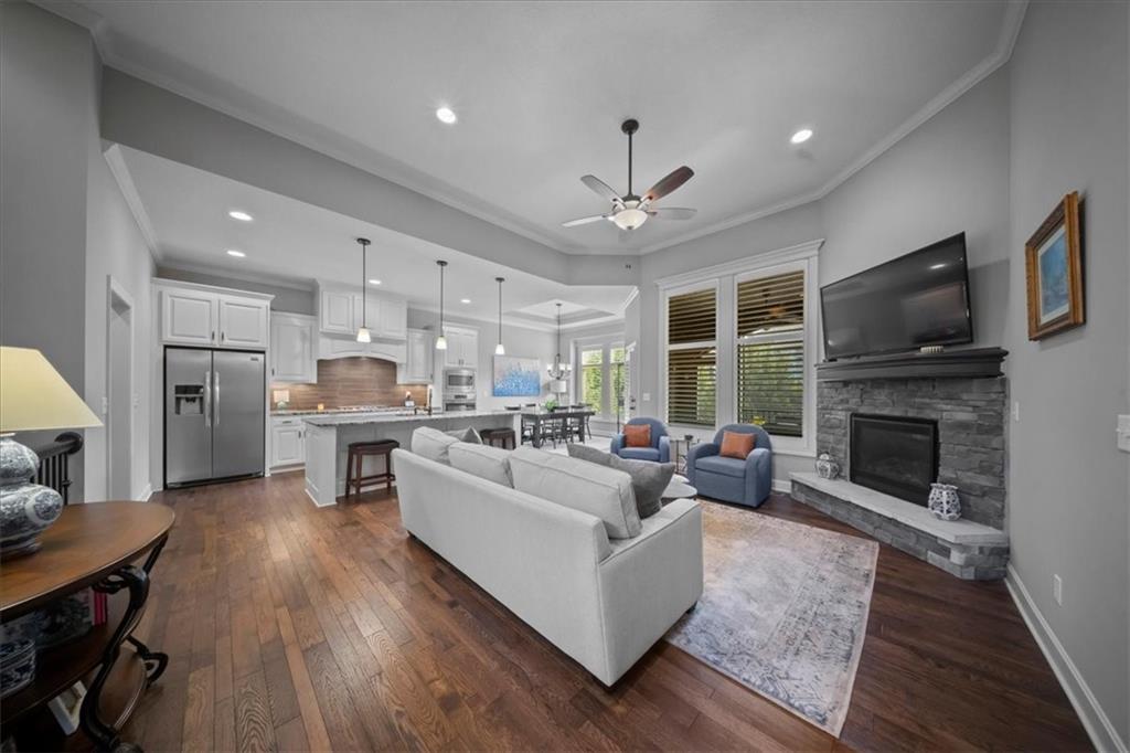 19521 W 100th Street