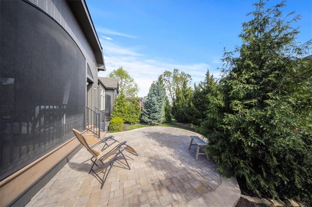 19521 W 100th Street