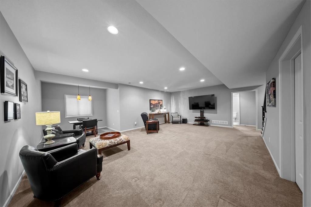 19521 W 100th Street