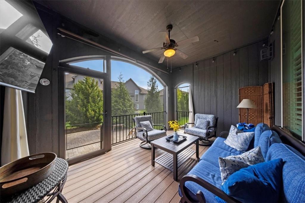 19521 W 100th Street