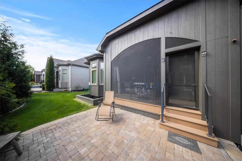 19521 W 100th Street