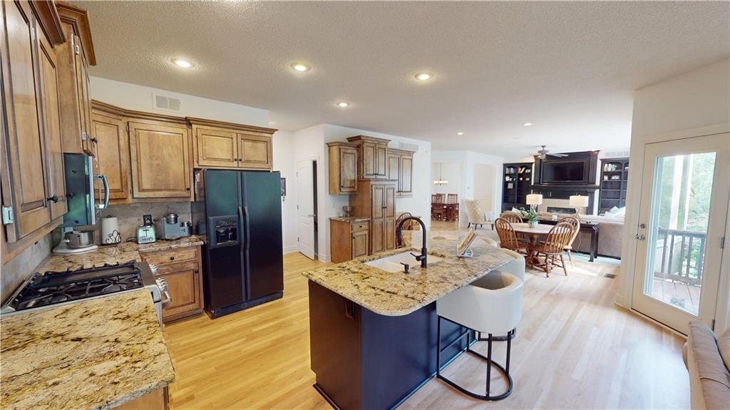 22306 W 44 Terrace