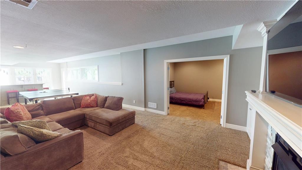 22306 W 44 Terrace