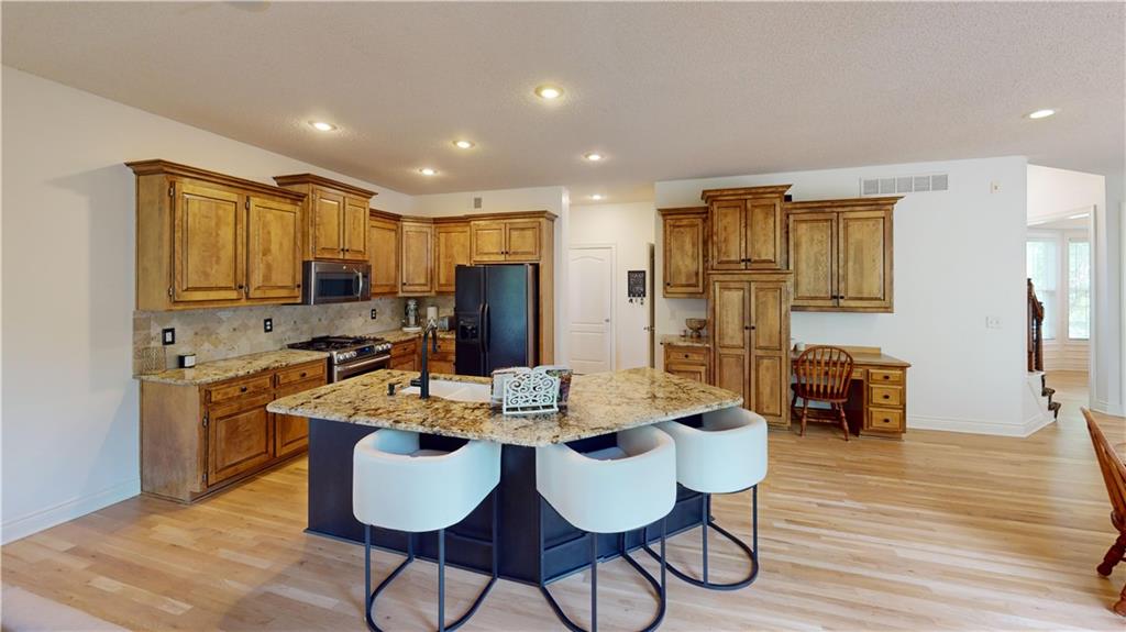 22306 W 44 Terrace