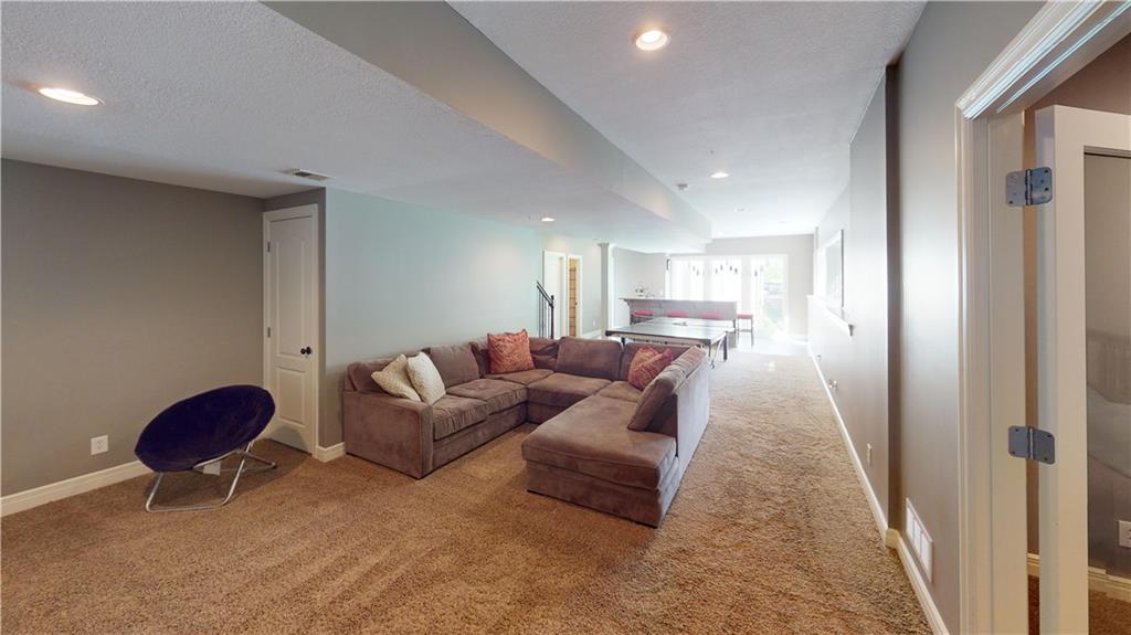 22306 W 44 Terrace