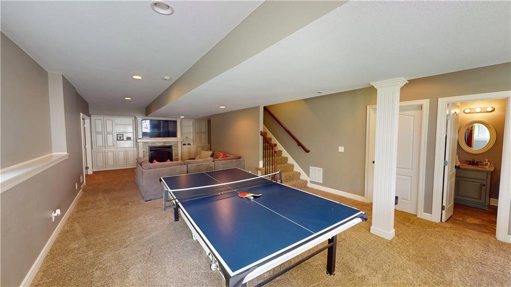 22306 W 44 Terrace
