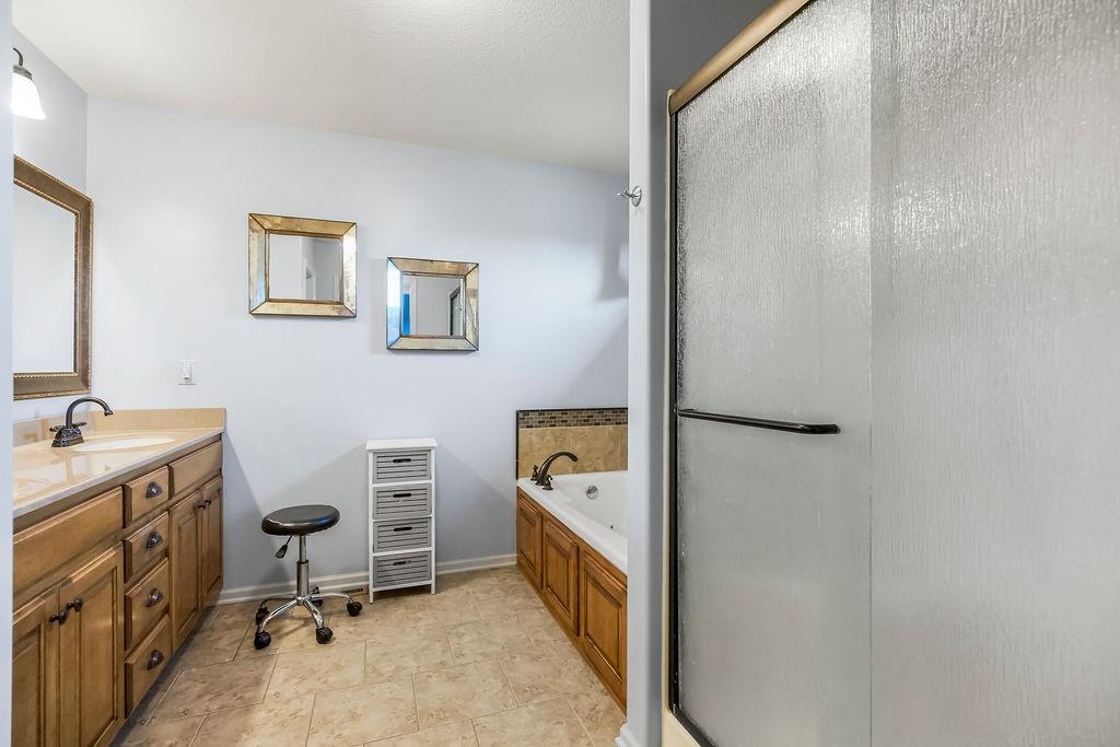 488 S 137th Place