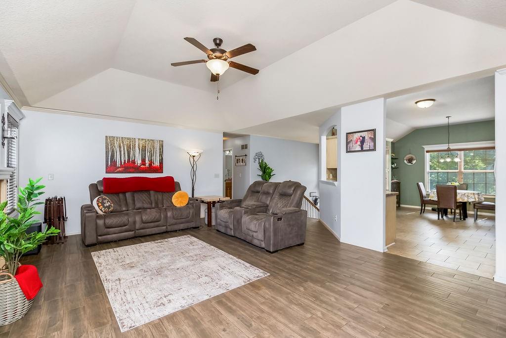 488 S 137th Place
