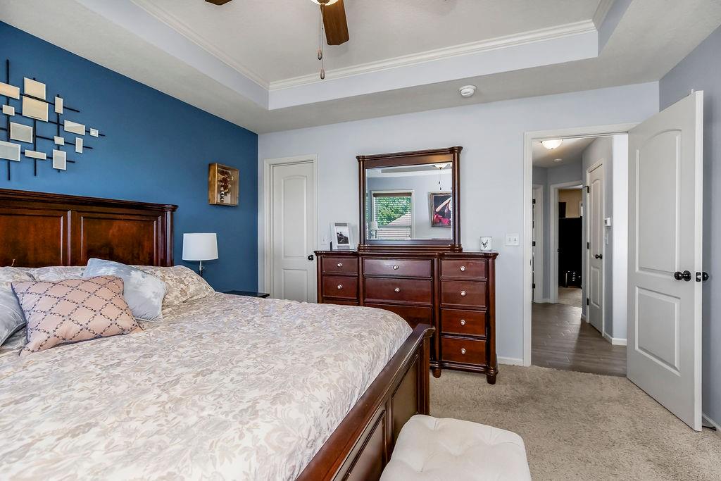 488 S 137th Place