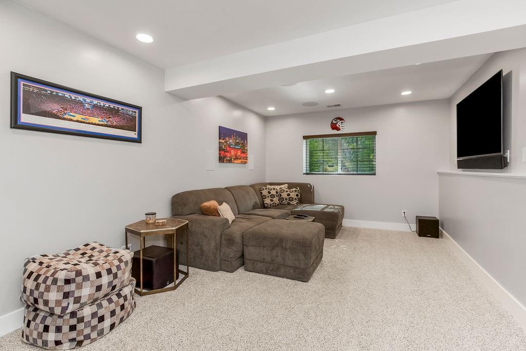 488 S 137th Place