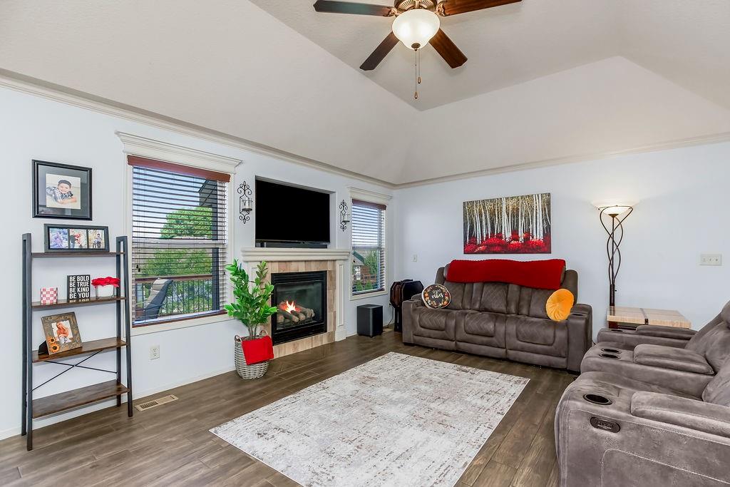 488 S 137th Place