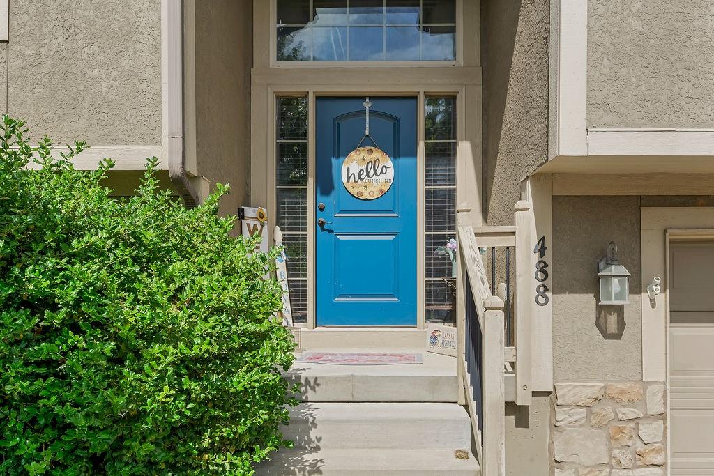 488 S 137th Place